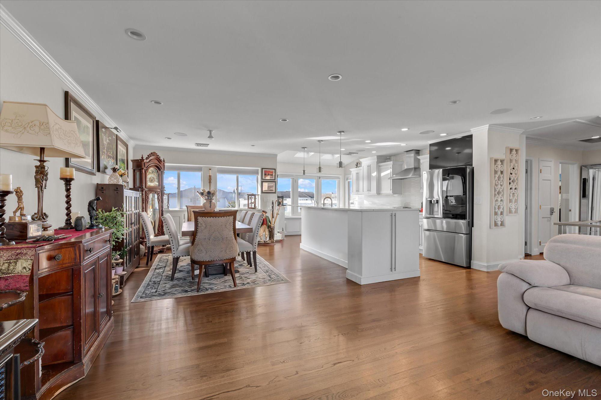19 Anchor Dr, Massapequa, NY 11758 photo