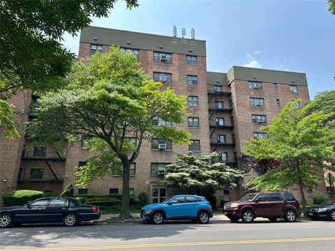 Stock Cooperative in Flushing NY 31-70 138th Street #2D.jpg