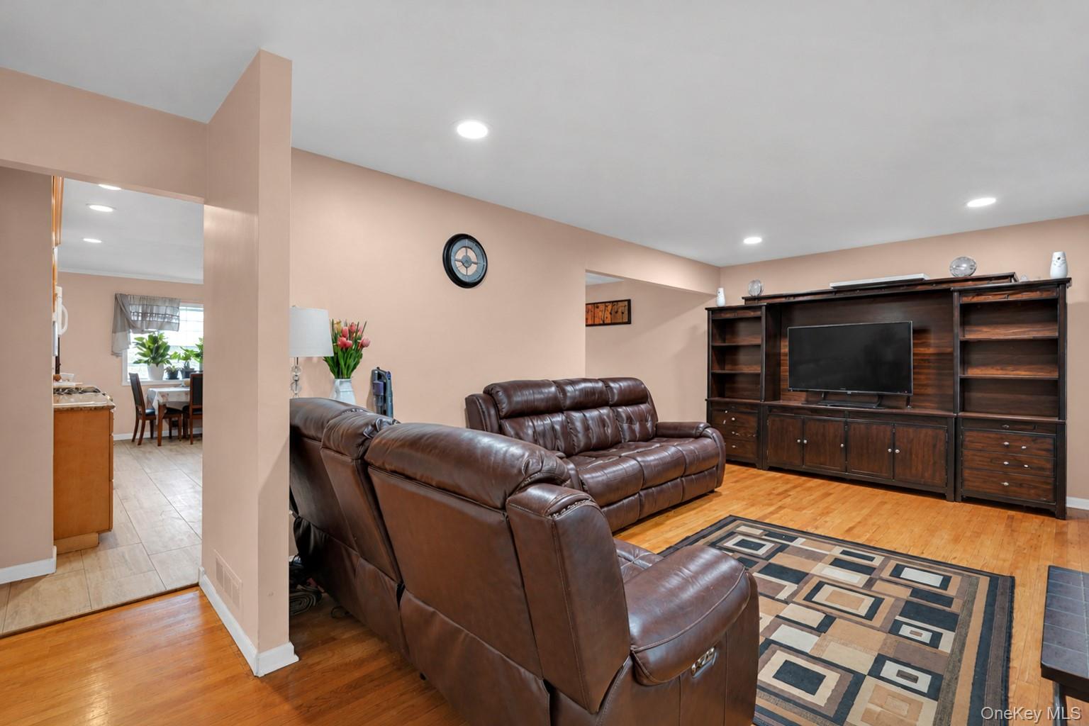 145 Thames St, Port Jefferson Station, NY 11776 photo