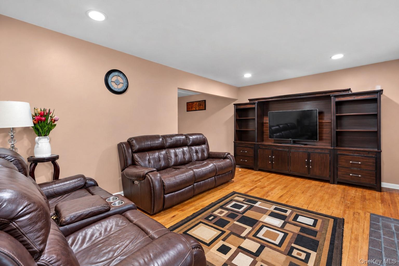 145 Thames St, Port Jefferson Station, NY 11776 photo