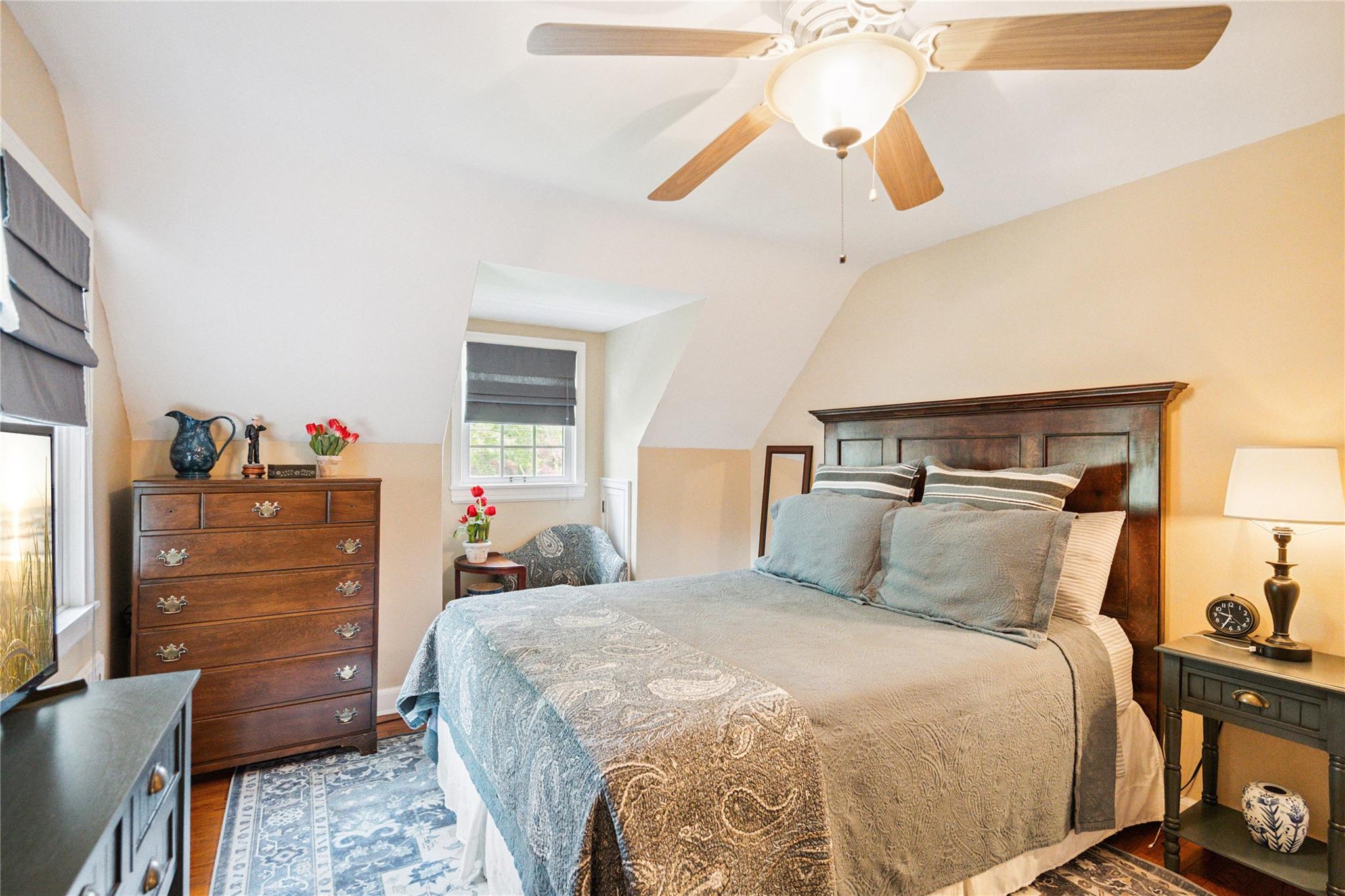 Single Family Residence in Wantagh NY 3160 Birch Place 22.jpg