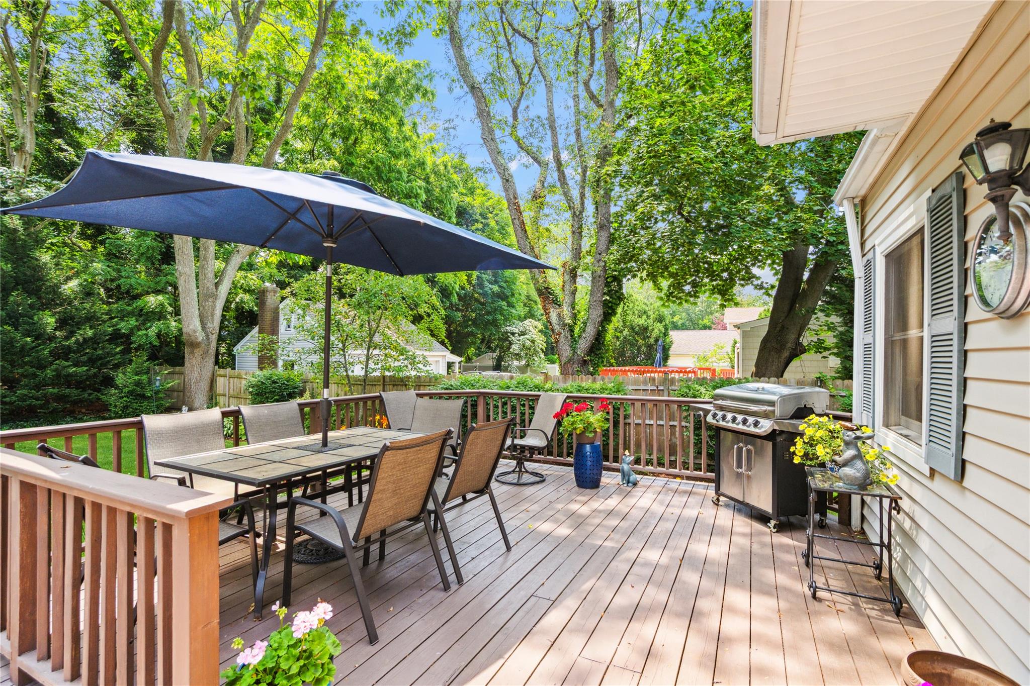 Single Family Residence in Wantagh NY 3160 Birch Place 30.jpg