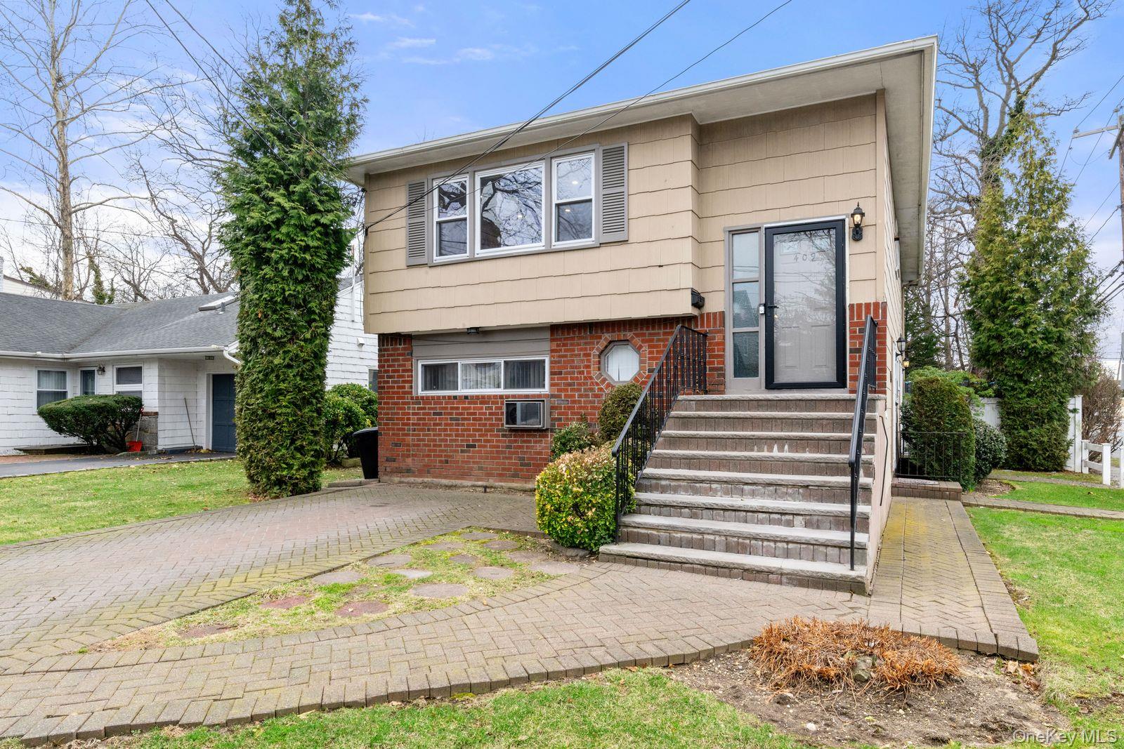 409 Barnard Ave, Woodmere, NY 11559 photo