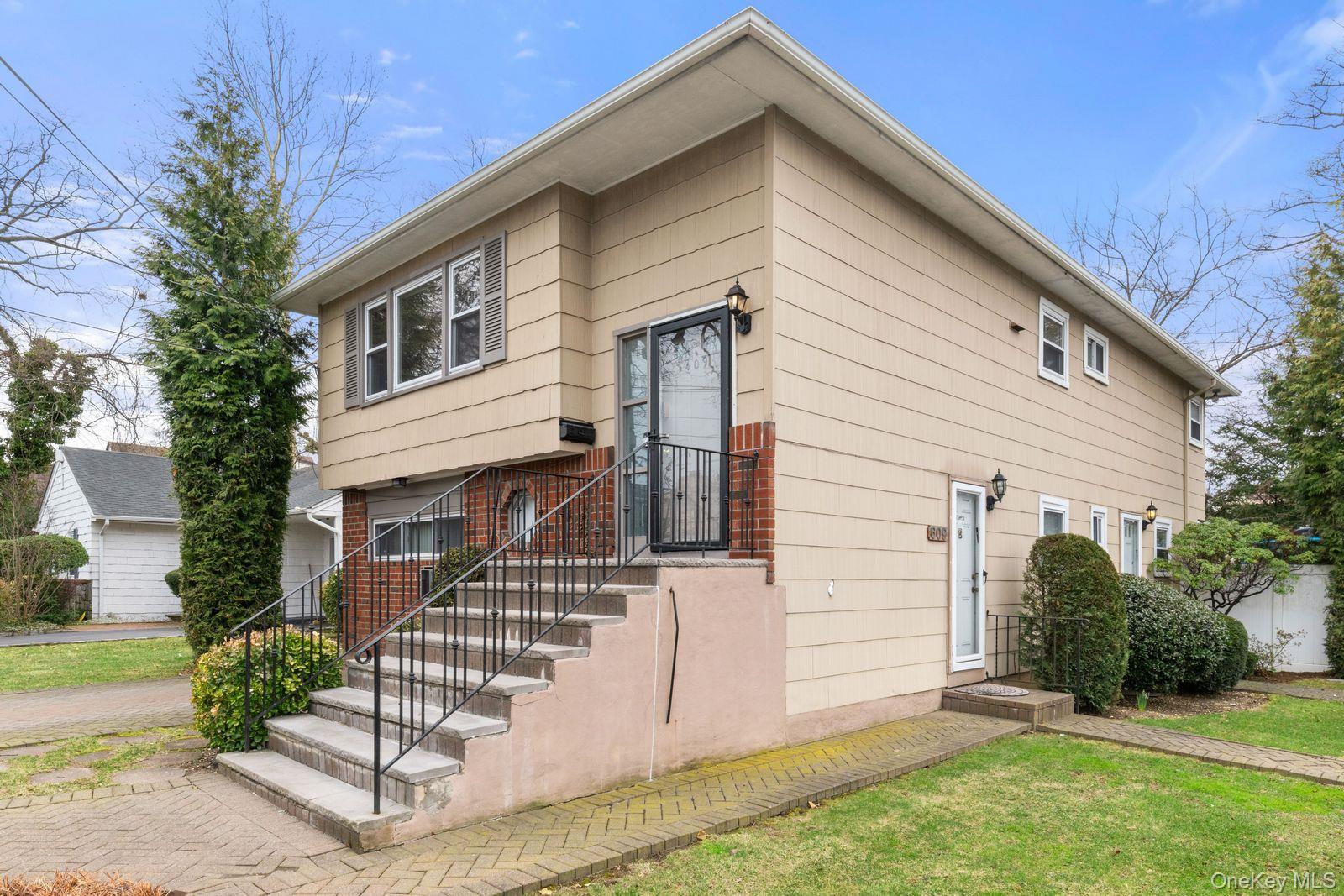 409 Barnard Ave, Woodmere, NY 11559 photo