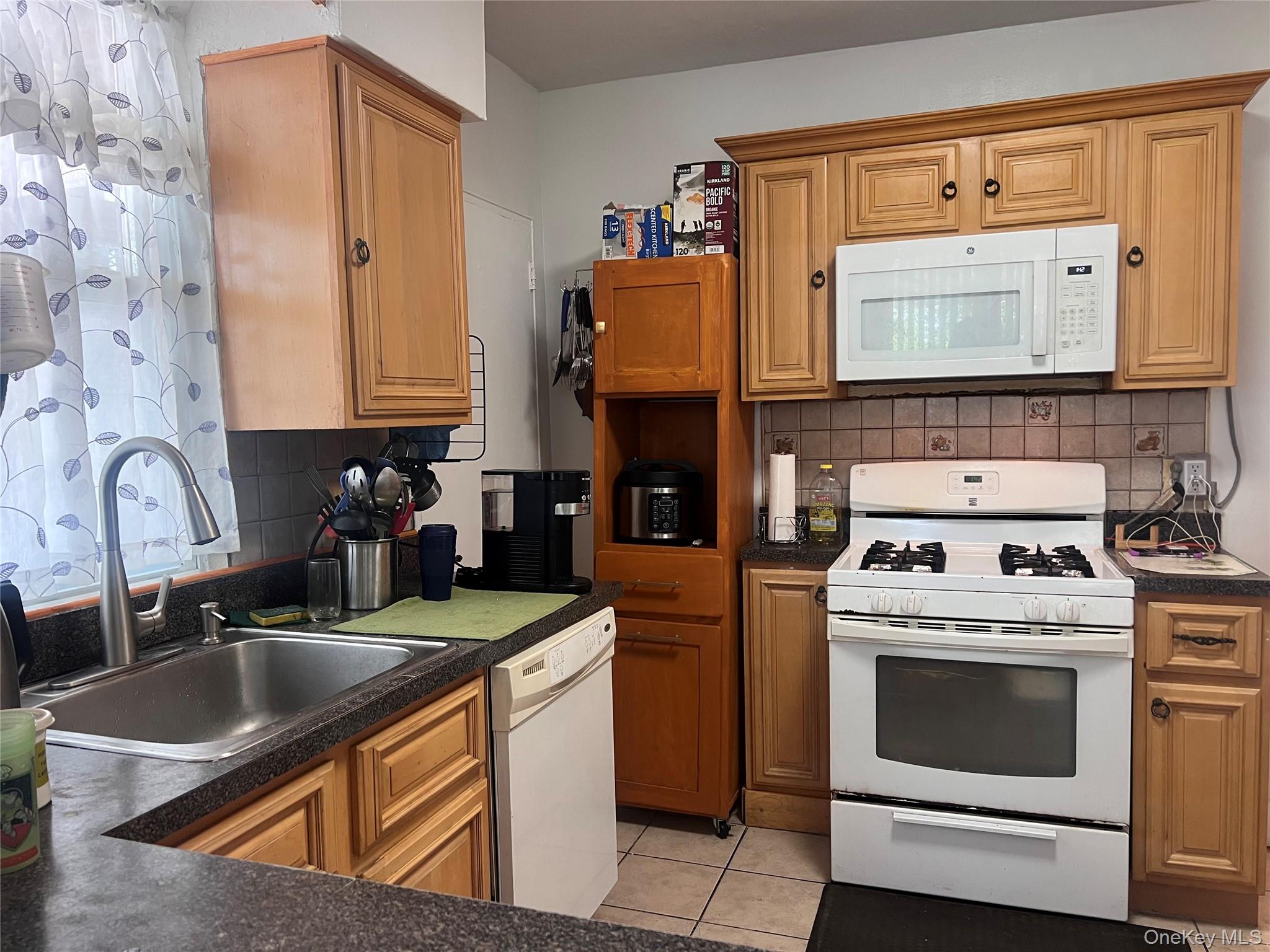 311 Beach 17, Far Rockaway, NY 11691 photo
