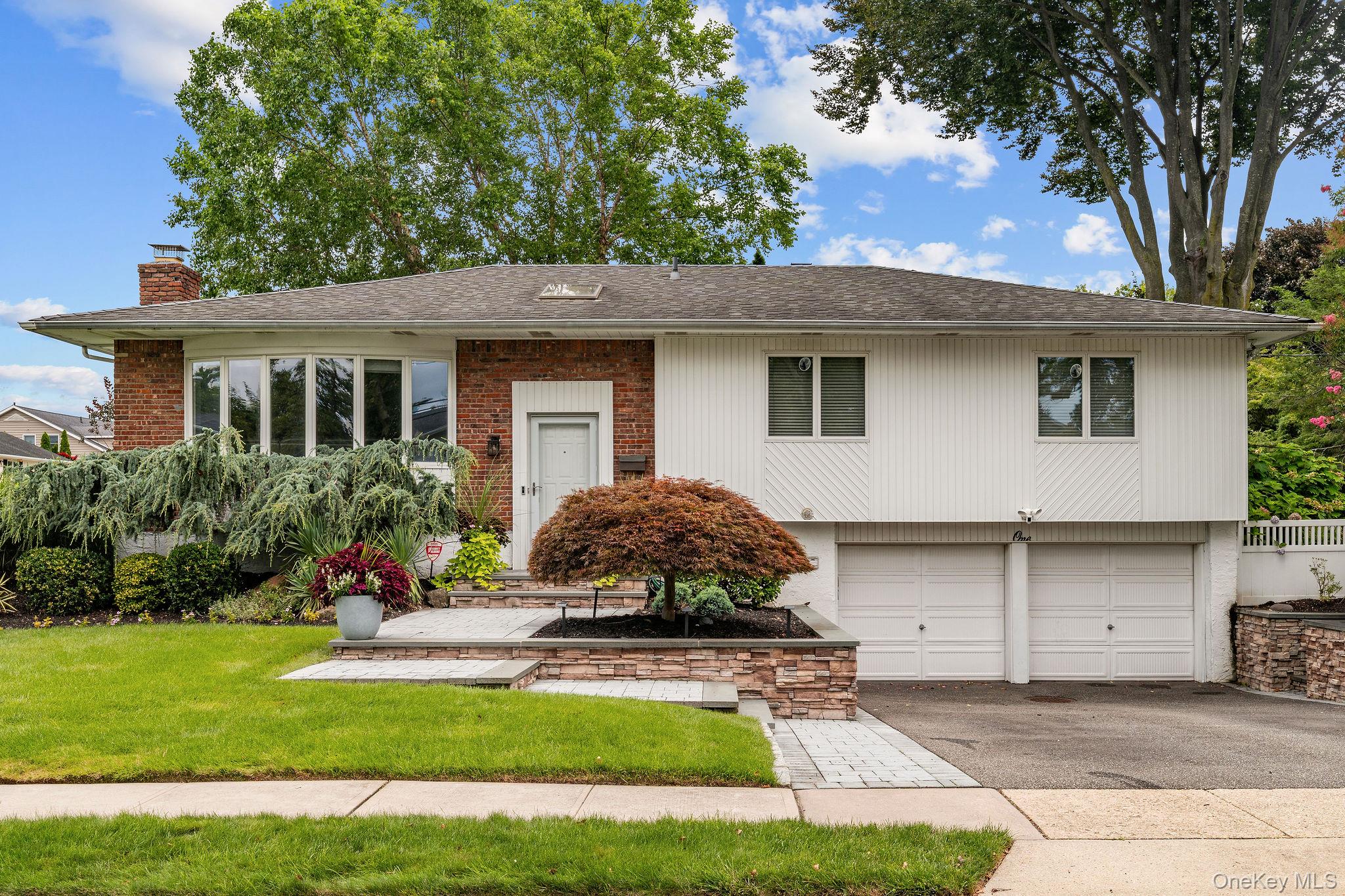 1 Cortland Ave, Jericho, NY 11753