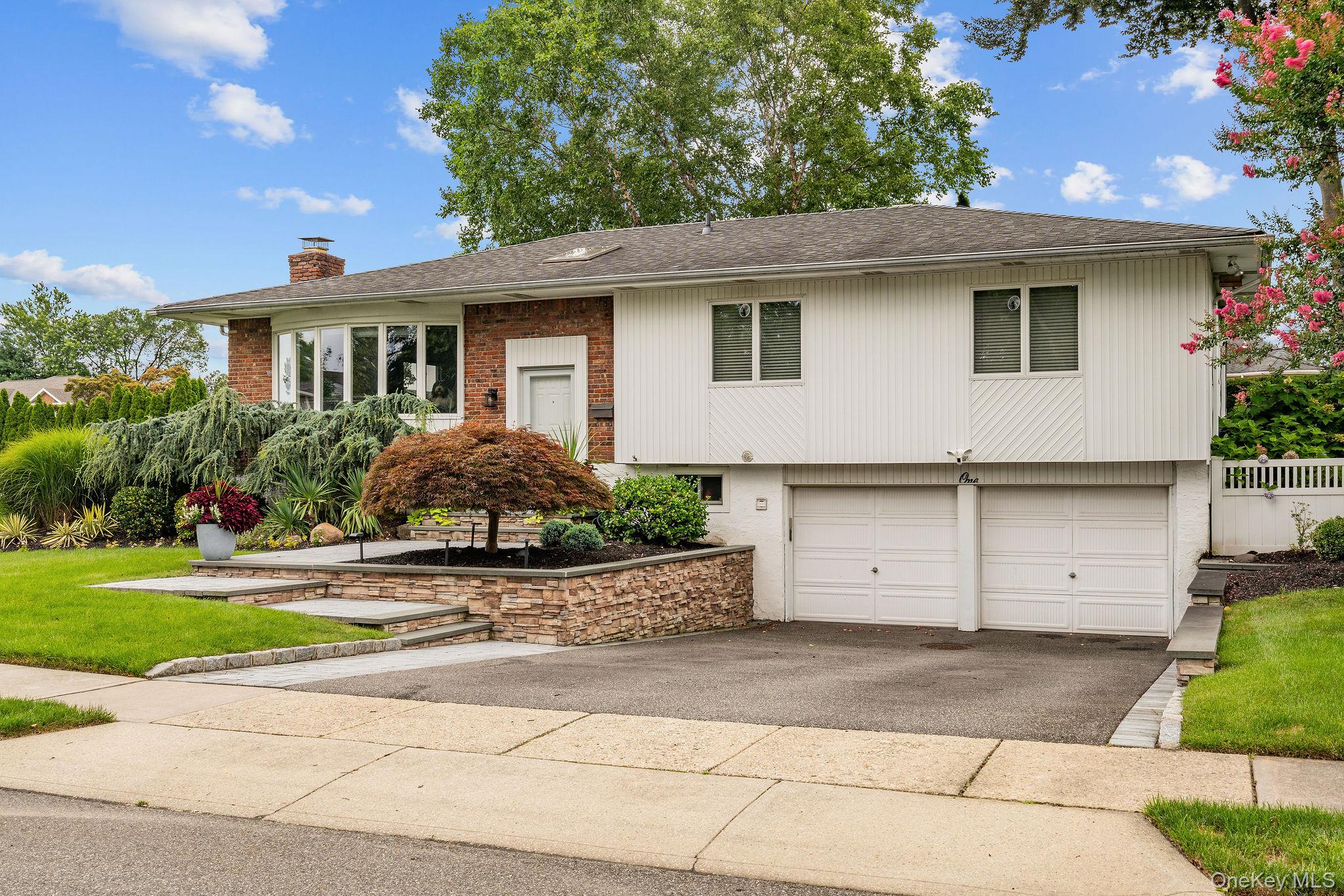 1 Cortland Ave, Jericho, NY 11753 photo