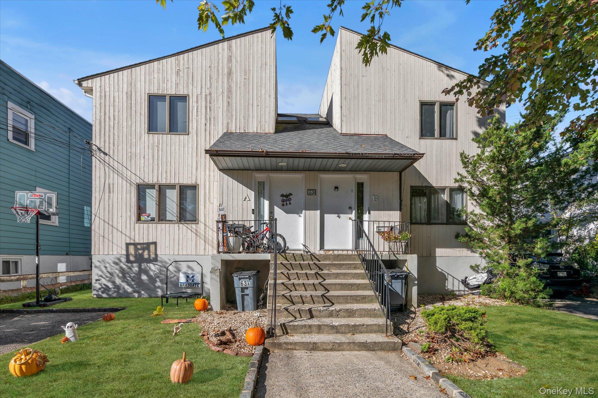 63 Graywood Rd, Port Washington, NY 11050