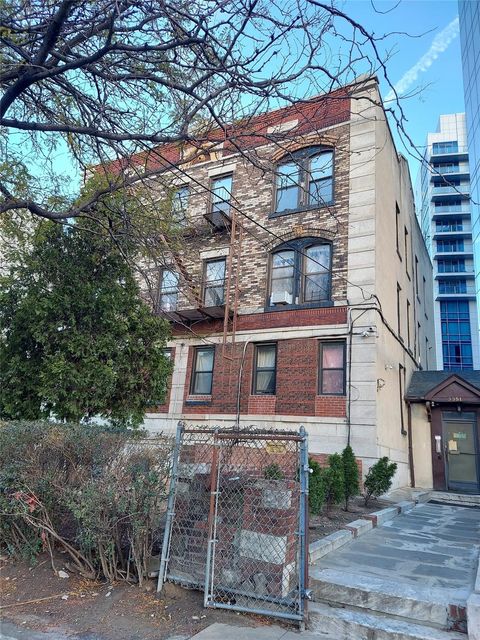 Multi Family in Flushing NY 33-51 Prince Street.jpg