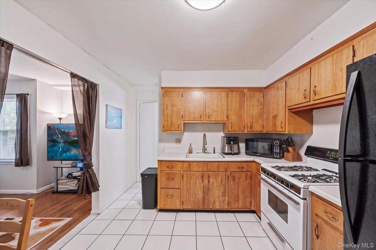 805 Tuckahoe Rd, Yonkers, NY 10710 photo