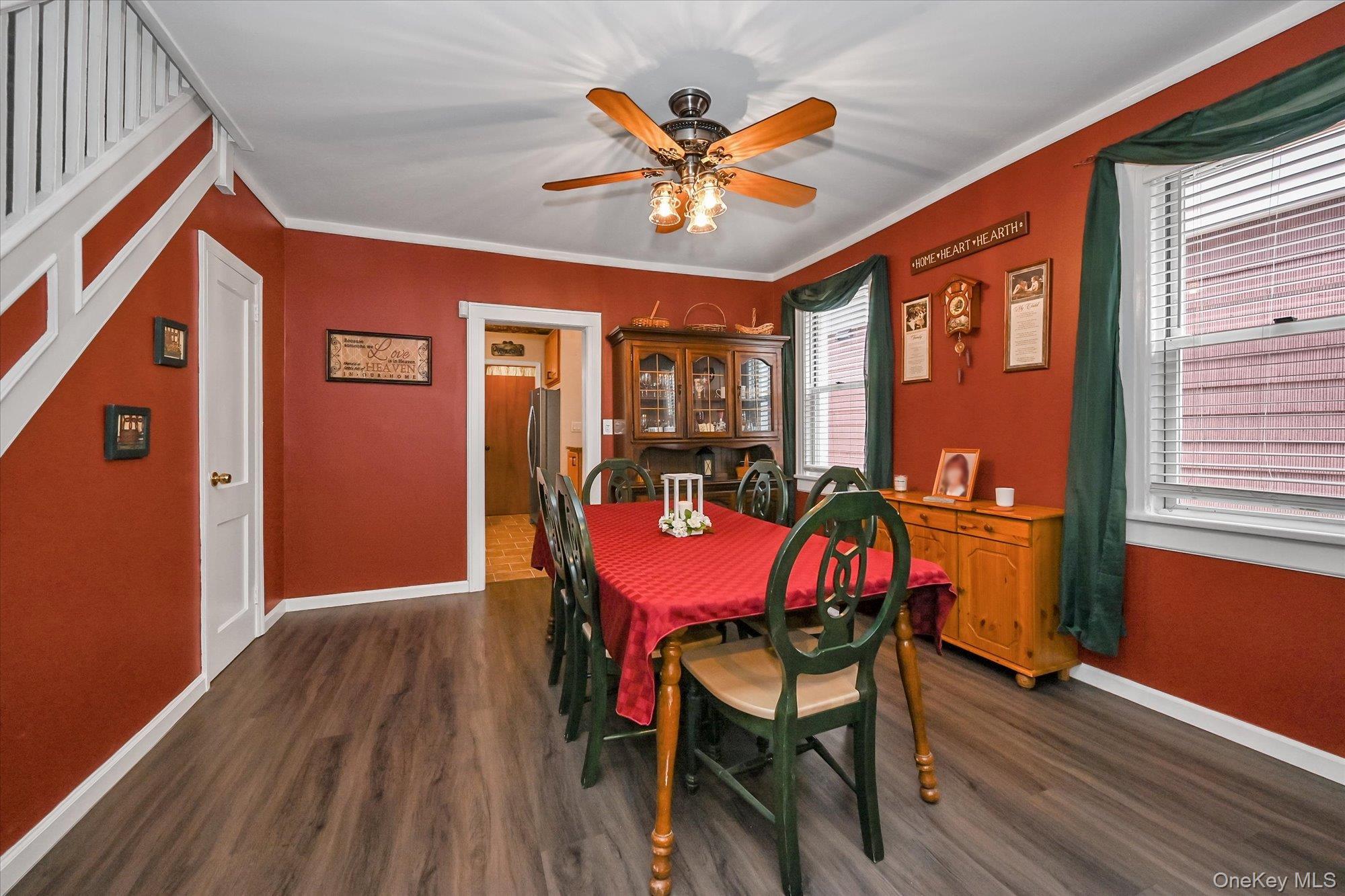 78 33 64th St, Glendale, NY 11385 photo