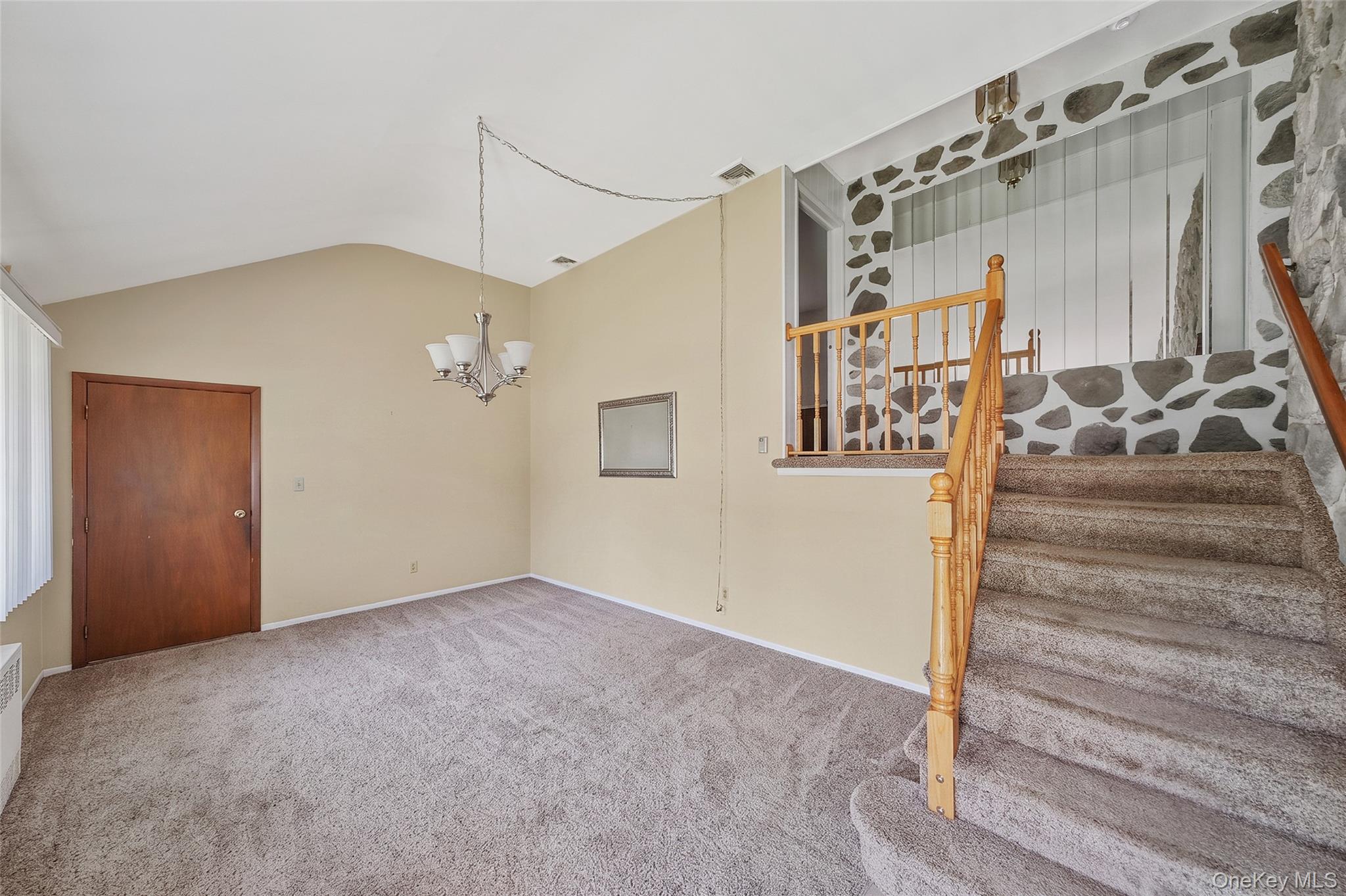 59 Maybrook Rd, North Babylon, NY 11703 photo