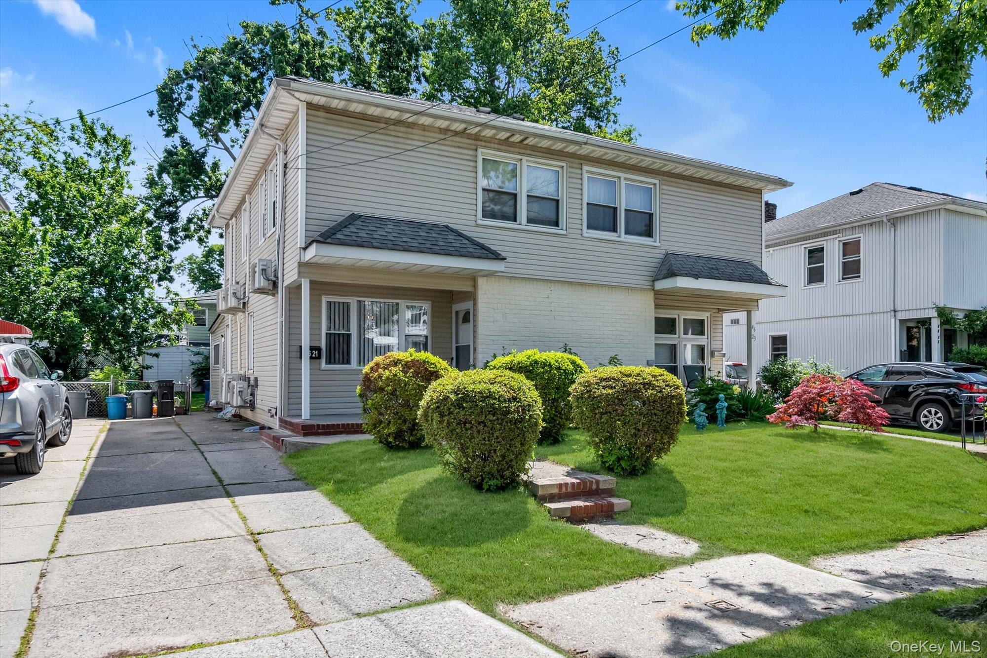 4621 216th St, Bayside, NY 11361