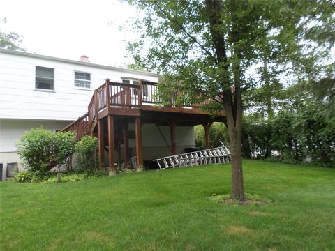 Single Family Residence in Monroe NY 6 Kingsville Drive 23.jpg