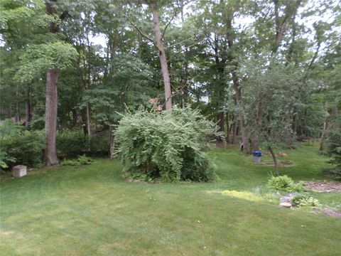 Single Family Residence in Monroe NY 6 Kingsville Drive 27.jpg