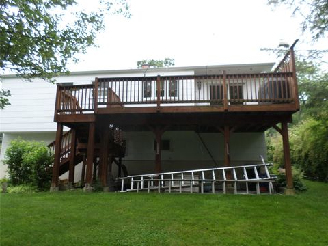 Single Family Residence in Monroe NY 6 Kingsville Drive 26.jpg