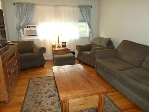 Single Family Residence in Monroe NY 6 Kingsville Drive 1.jpg