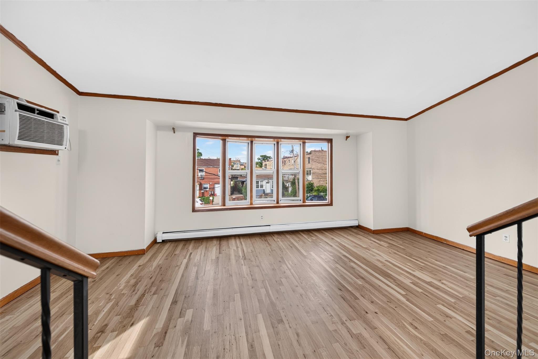 305 127th St, College Point, NY 11356 photo