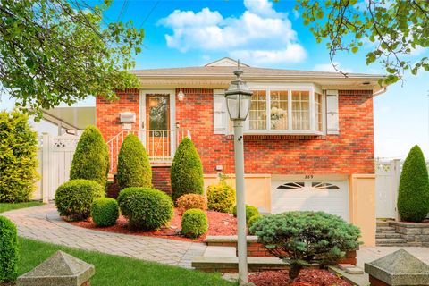 Single Family Residence in Staten Island NY 389 Sycamore Street.jpg