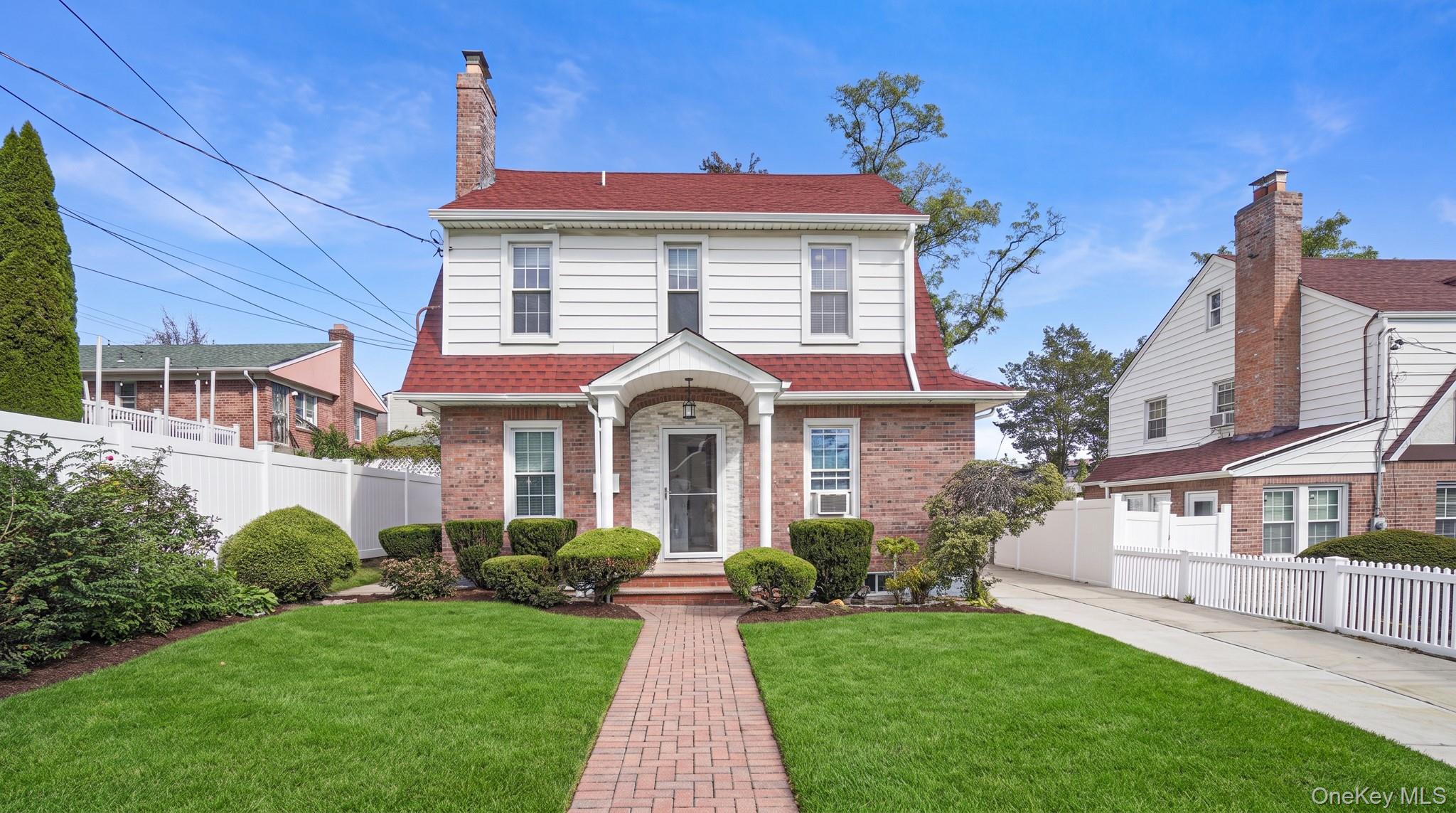 87 47 216th St, Queens Village, NY 11427