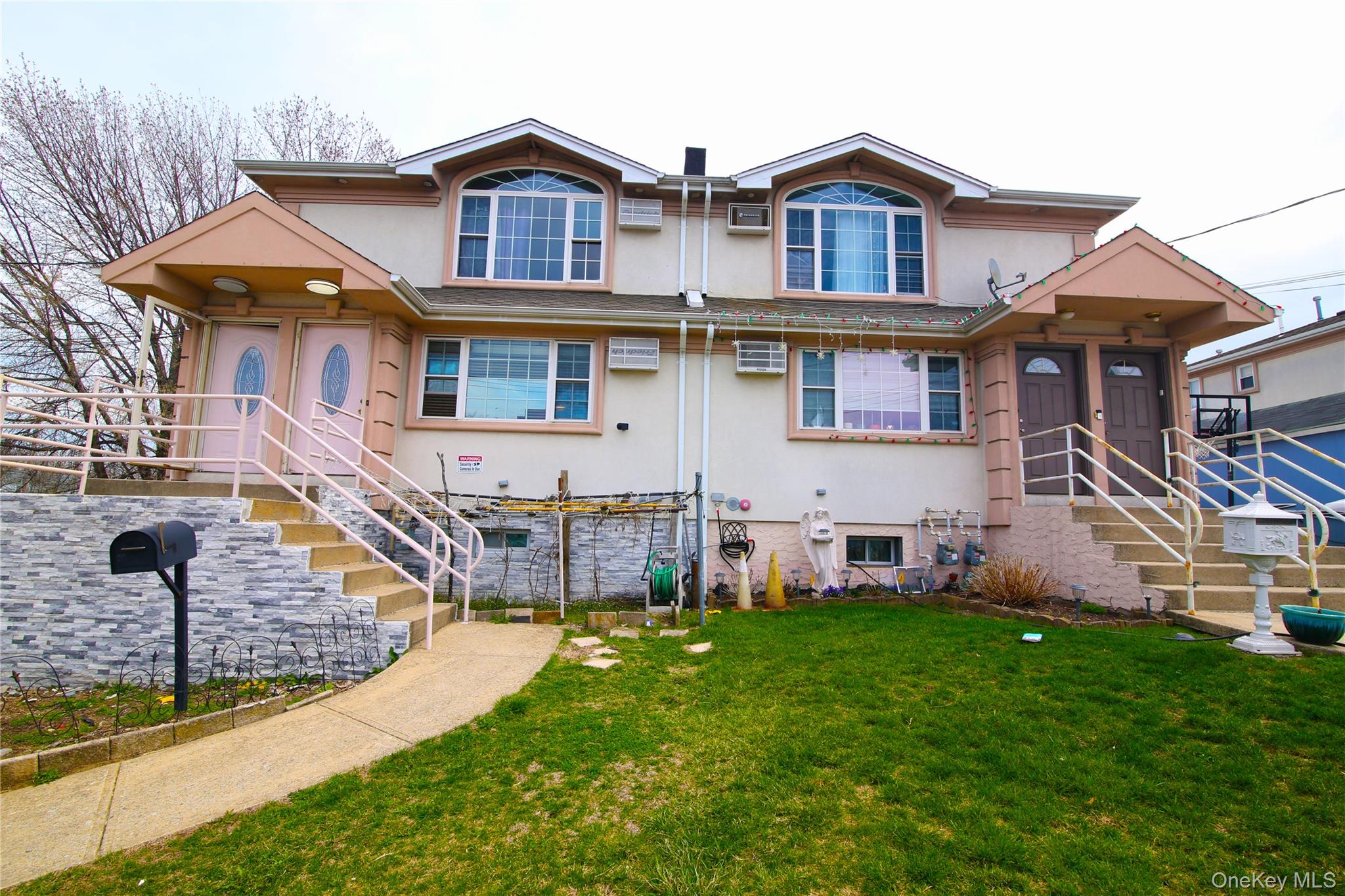 162 21 102nd St, Howard Beach, NY 11414