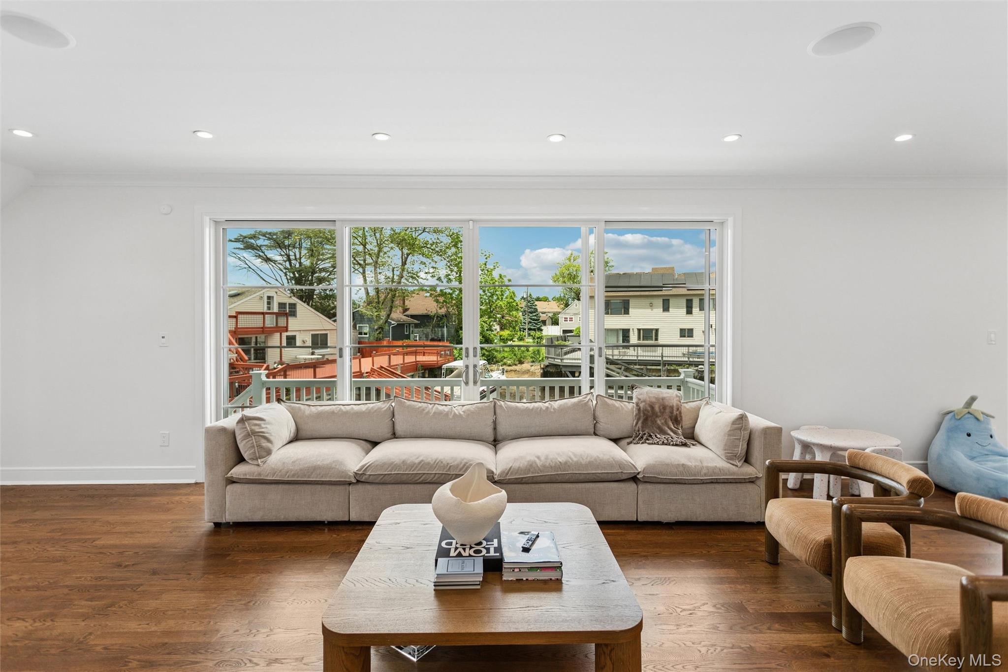 169 Mott St, Oceanside, NY 11572 photo