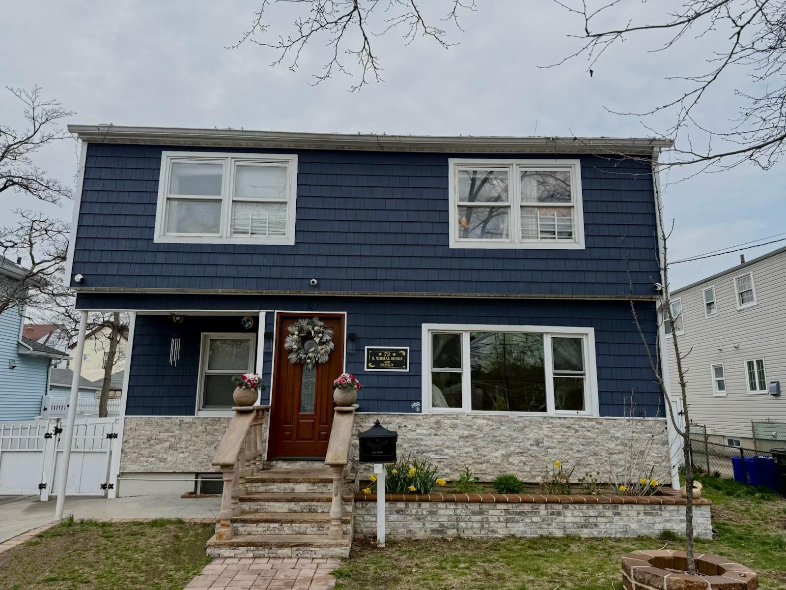 73 Hamilton Ave, Valley Stream, NY 11580