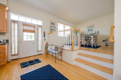 Single Family Residence in Atlantic Beach NY 2 Bridge Plaza #4 3.jpg