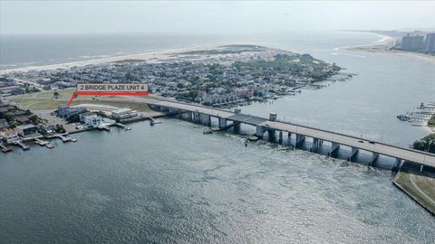 Single Family Residence in Atlantic Beach NY 2 Bridge Plaza #4 33.jpg