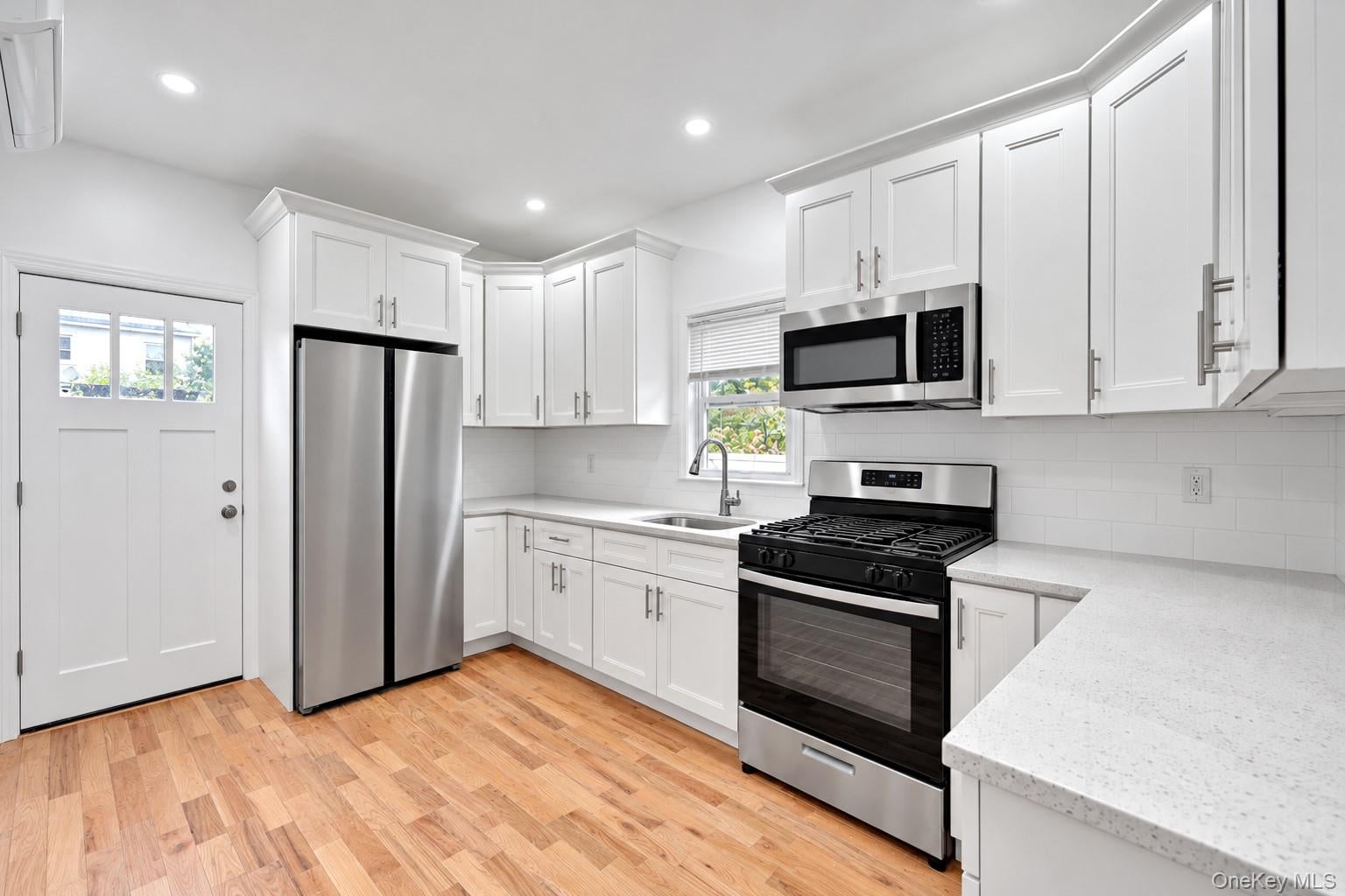 97 31 109th St, Richmond Hill S., NY 11419 photo