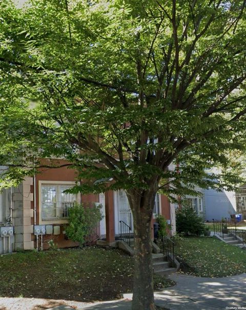 Duplex in Springfield Gardens NY 140-36 184th Street.jpg