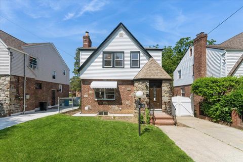 Single Family Residence in Jamaica NY 13720 173rd Street.jpg