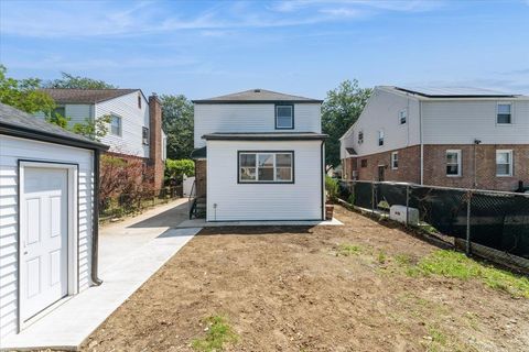 Single Family Residence in Jamaica NY 13720 173rd Street 21.jpg