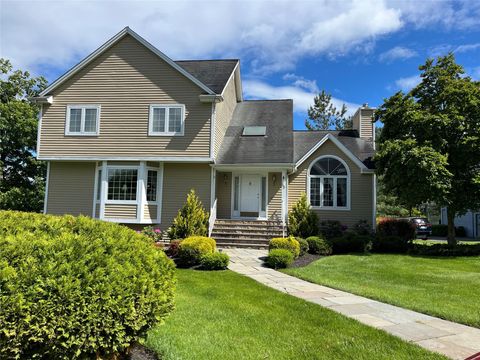 Single Family Residence in Yorktown Heights NY 85 Kensington Lane.jpg
