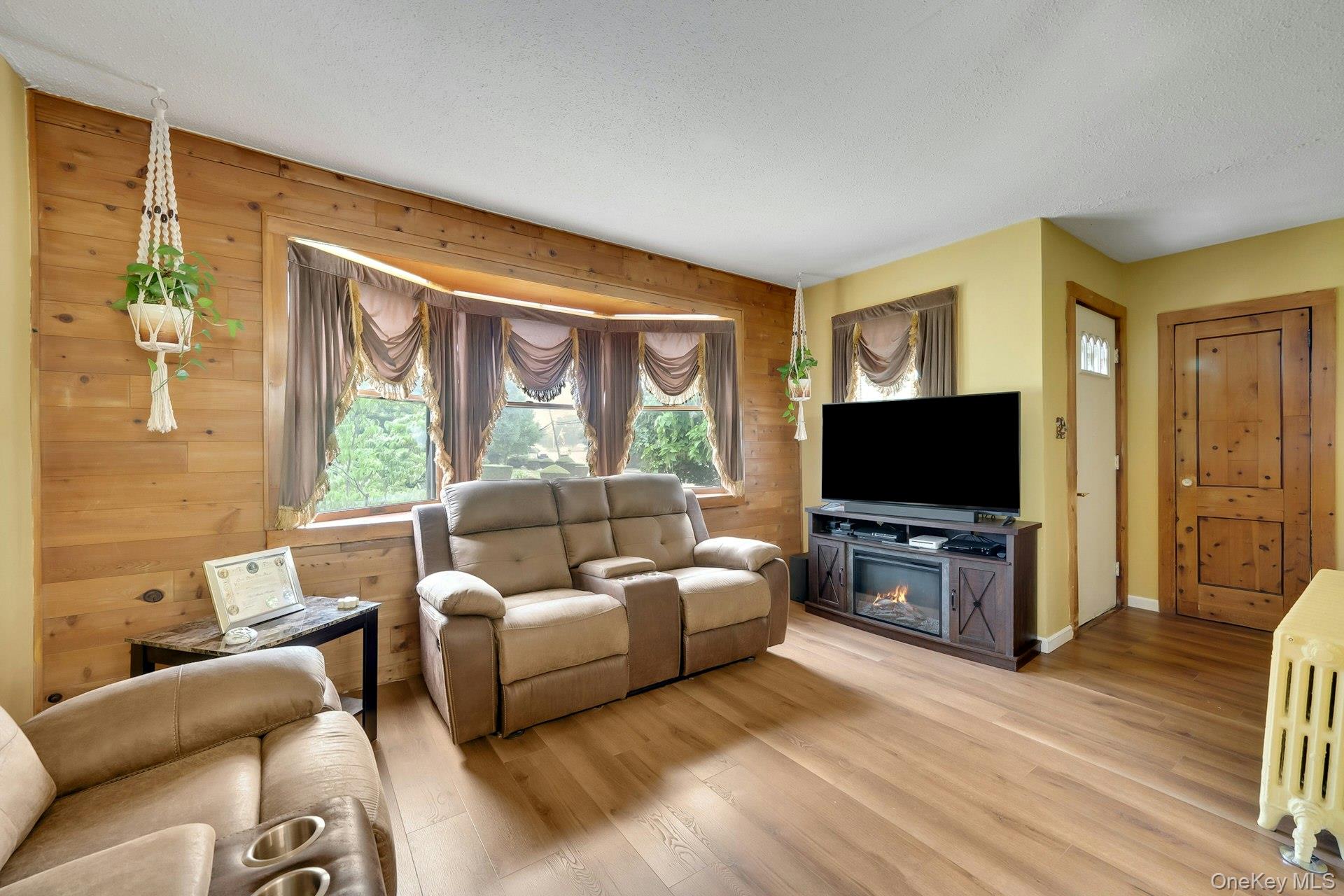 189 D Edgewater Park, Bronx, NY 10465 photo