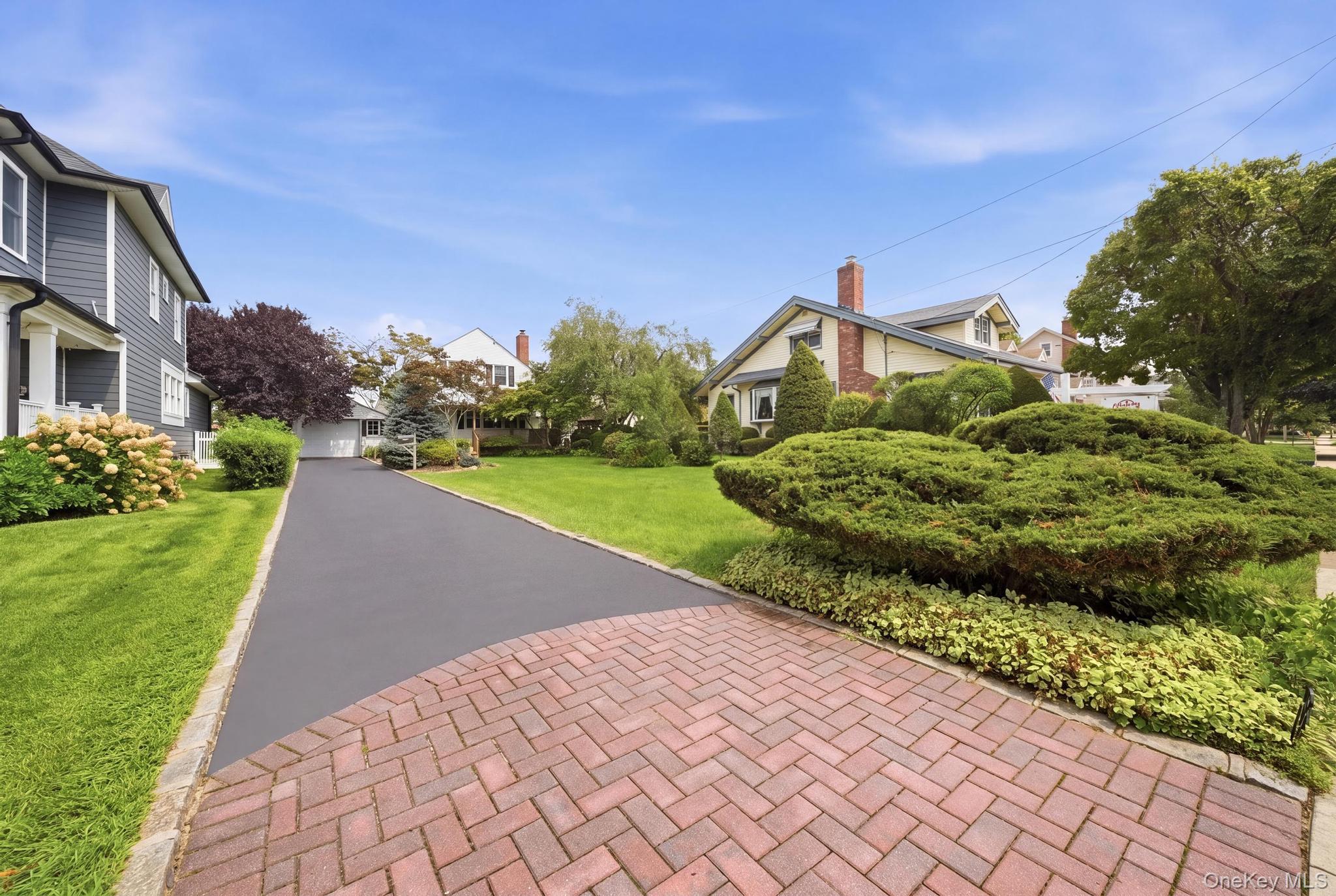 496 Windsor Pl, Oceanside, NY 11572 photo