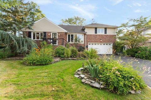 Single Family Residence in North Woodmere NY 923 Woodmere Drive.jpg