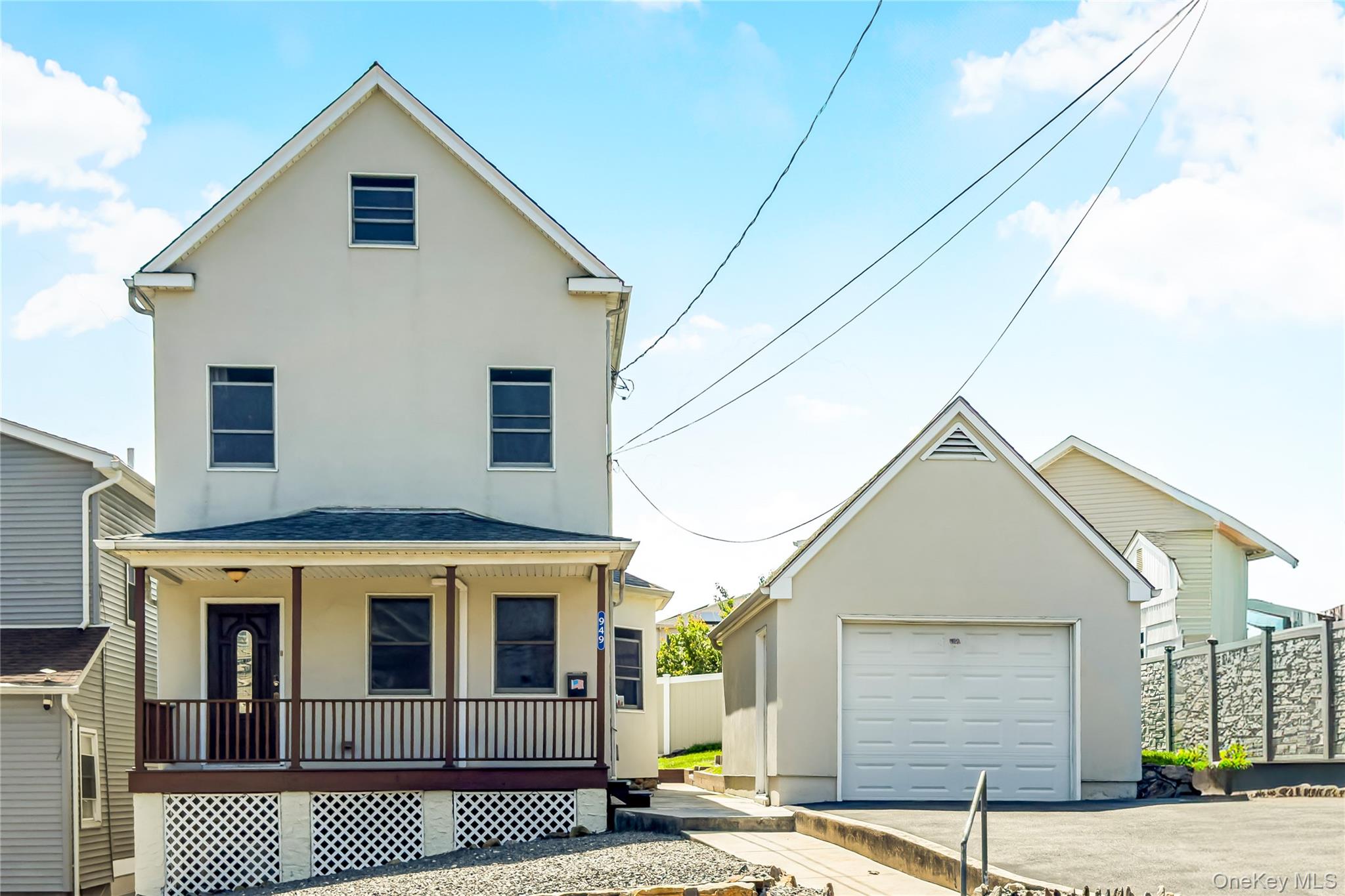949 Mile Square Rd, Yonkers, NY 10704