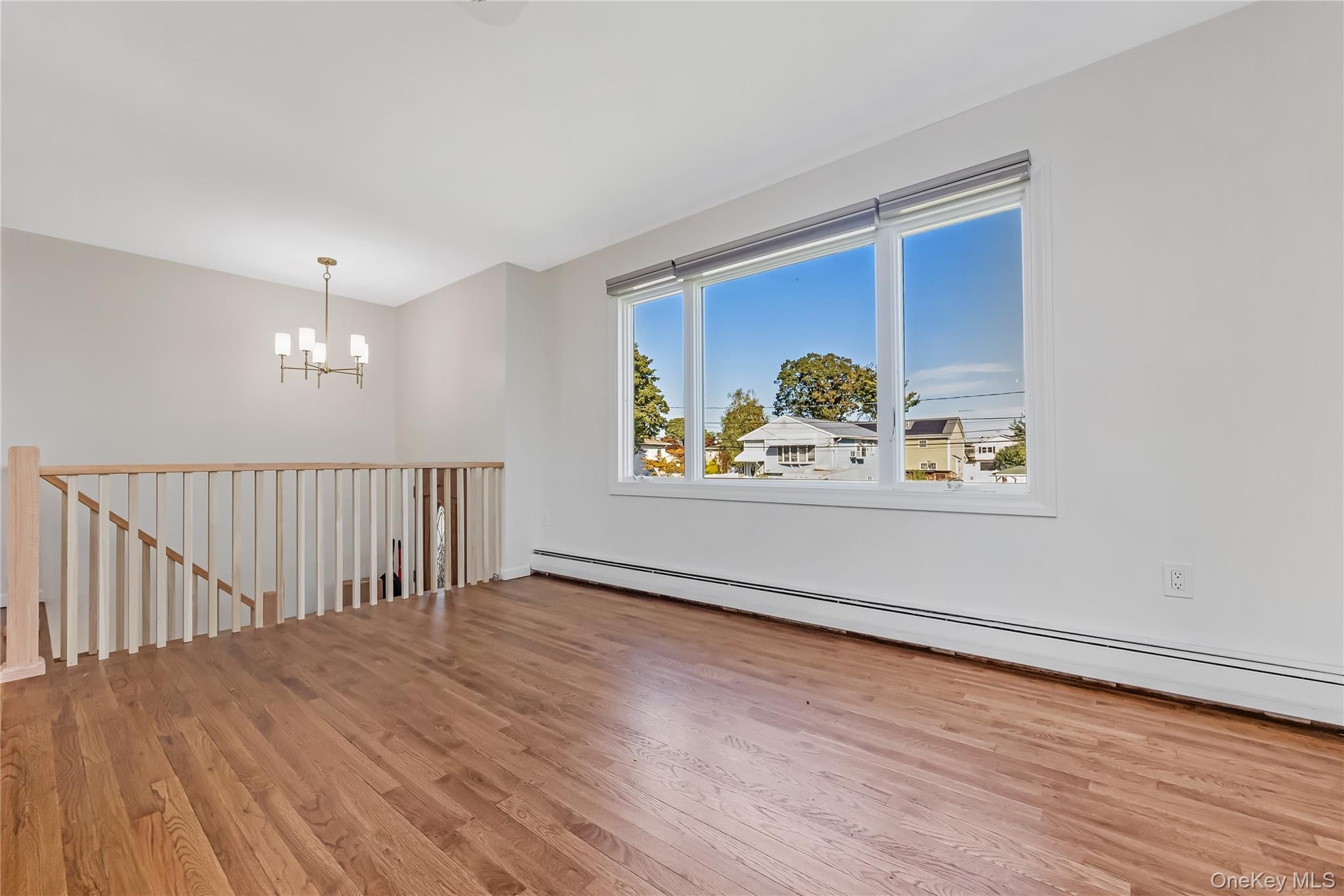 655 Molloy St, Copiague, NY 11726 photo