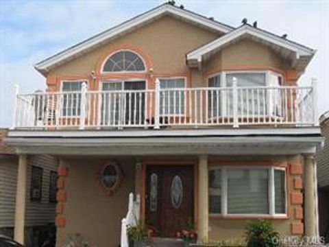 Single Family Residence in Long Beach NY 84 Nebraska Street.jpg