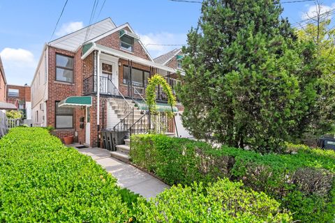 Duplex in Bronx NY 830 Quincy Avenue.jpg