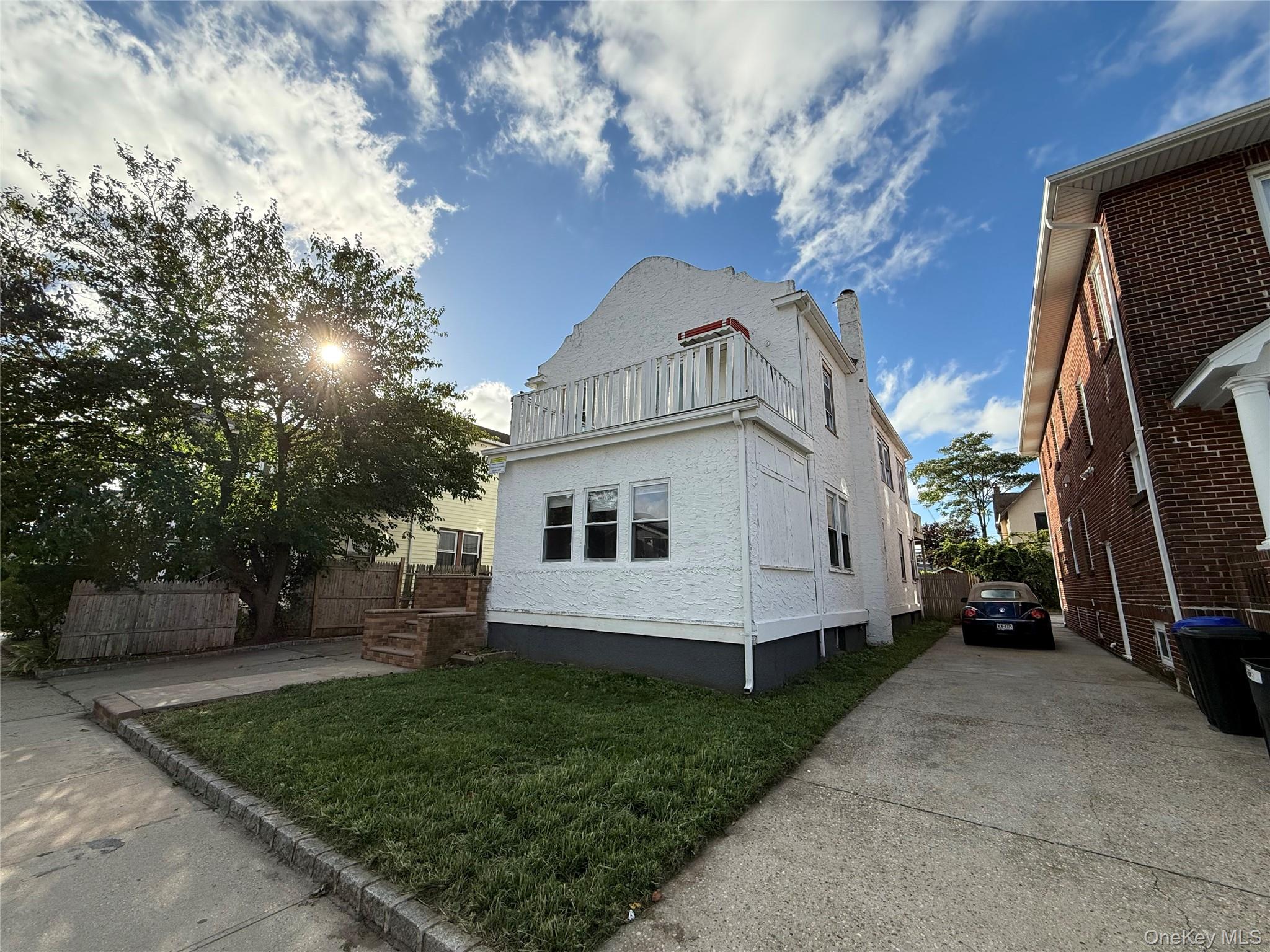 36 E Fulton St, Long Beach, NY 11561 photo