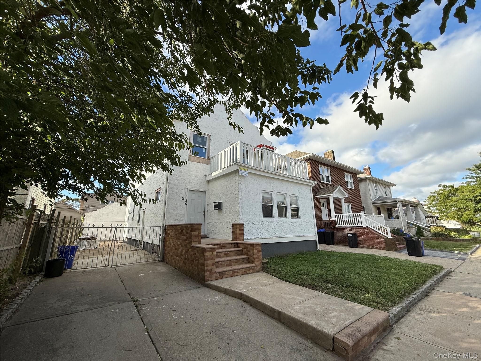 36 Fulton St, Long Beach, NY 11561