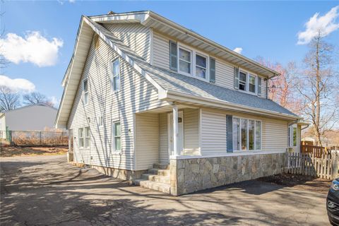 Single Family Residence in Airmont NY 45 Cragmere Road.jpg