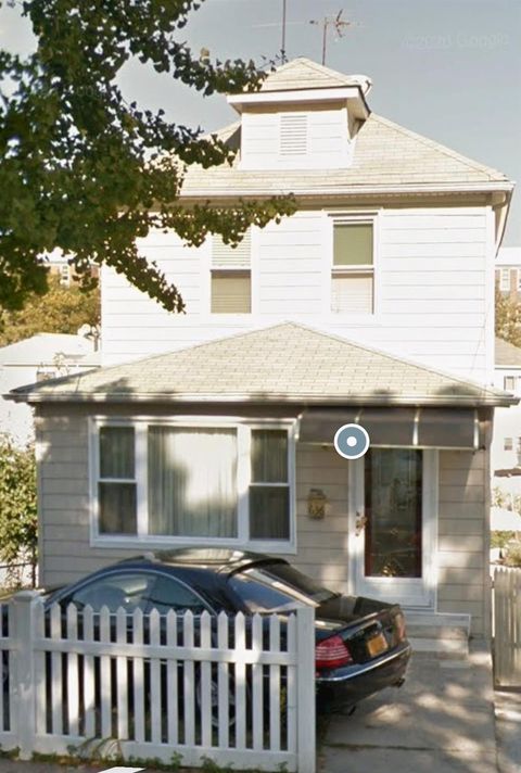 Single Family Residence in Bronx NY 636 Logan Avenue.jpg