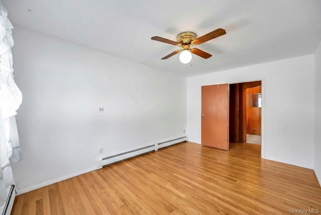 189 Ontario Ave, Massapequa, NY 11758 photo