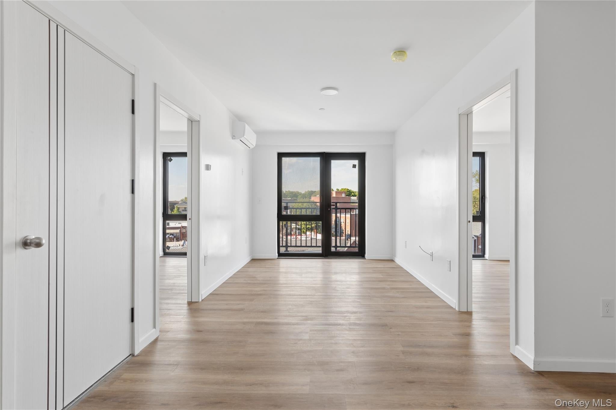 70 25 Queens Blvd #7 J, Woodside, NY 11377 photo
