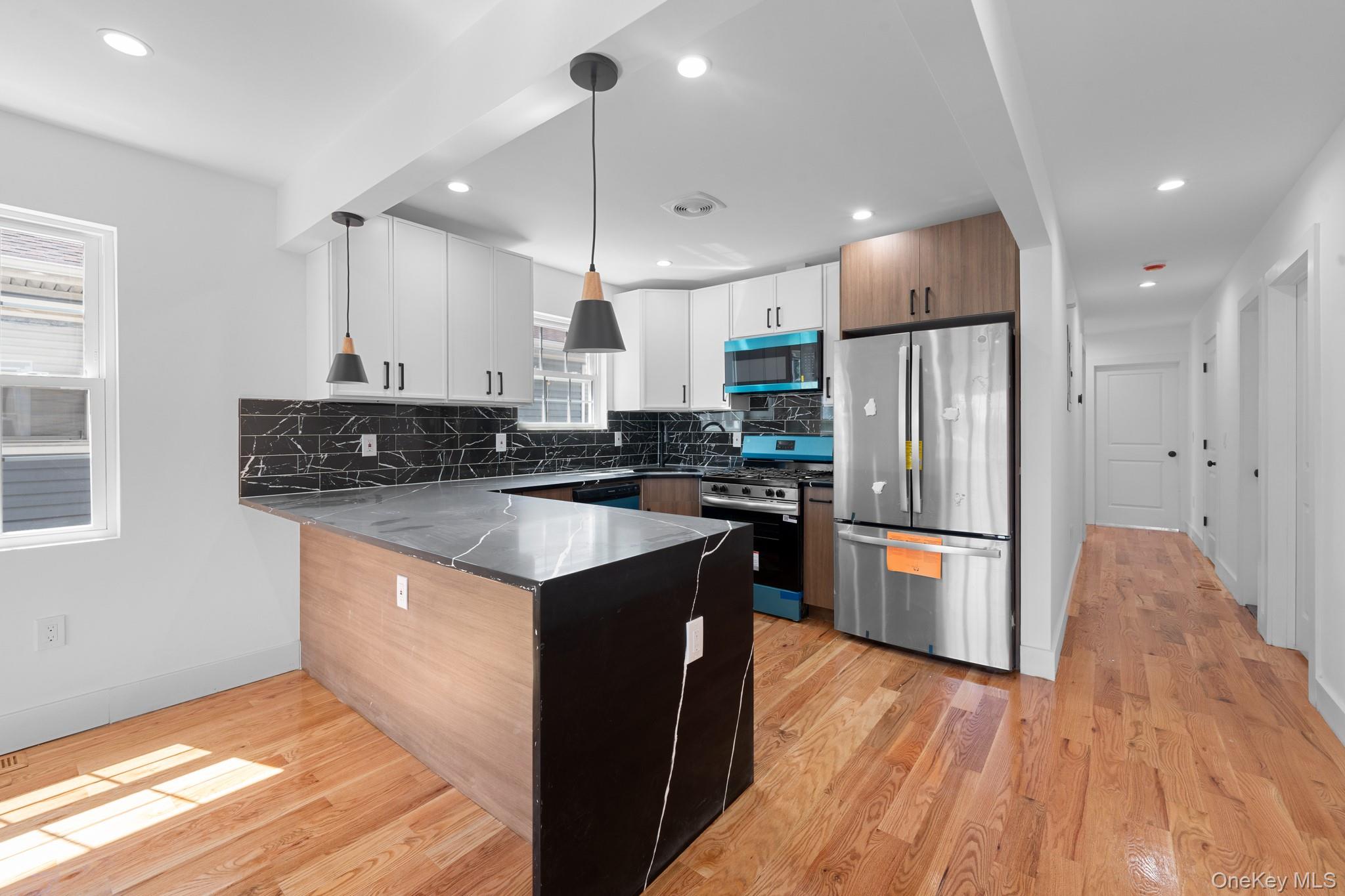 15815 N Conduit Ave, Jamaica, NY 11434 photo