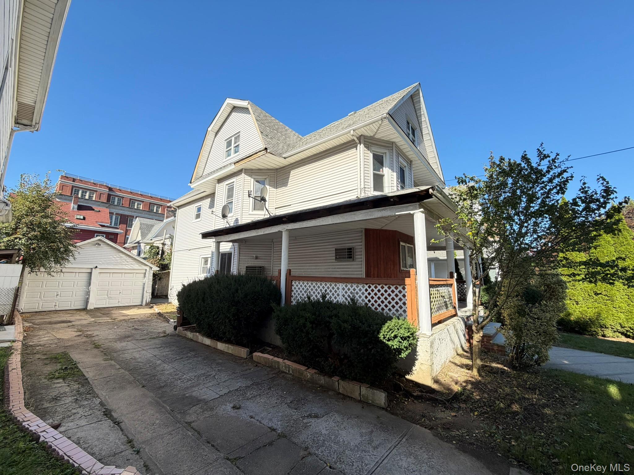 8658 110th St, Richmond Hill, NY 11418 photo
