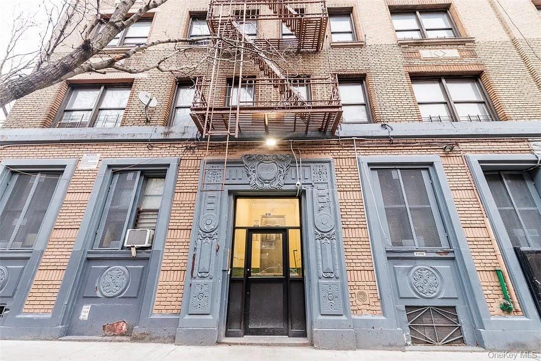 950 Hoe Ave, Bronx, NY 10459